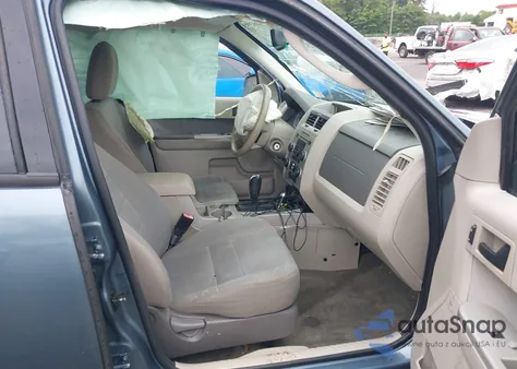 2012 Ford Escape Hybrid z USA, uszkodzony, nr VIN 1FMCU5K37CKB12806